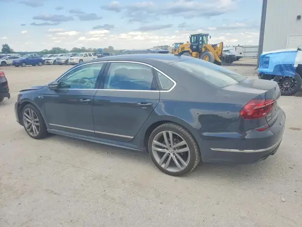 1VWDT7A34HC084535 2017 VOLKSWAGEN PASSAT - Image 2