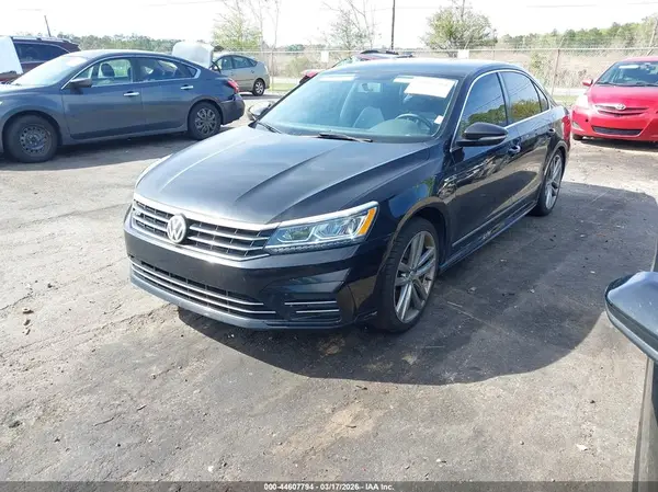 1VWDT7A35HC011643 2017 VOLKSWAGEN PASSAT - Image 2
