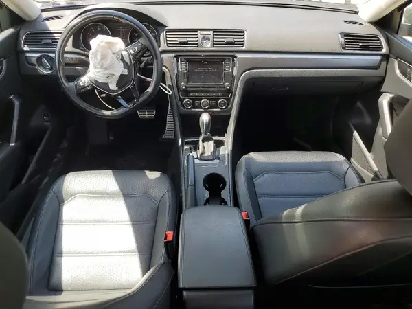 1VWDT7A35HC012744 2017 VOLKSWAGEN PASSAT - Image 8