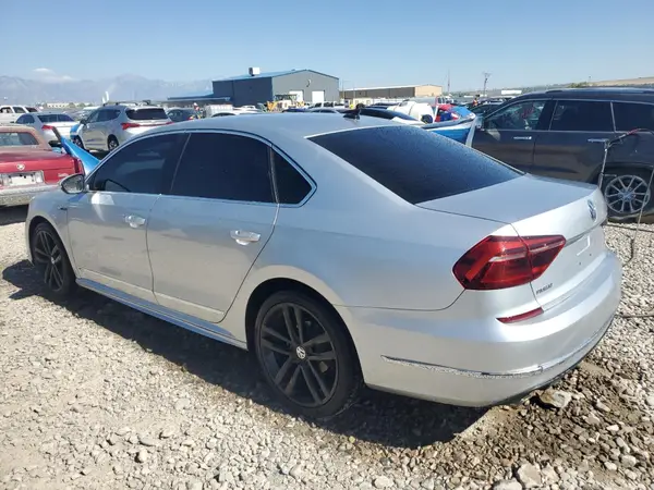 1VWDT7A35HC013344 2017 VOLKSWAGEN PASSAT - Image 2