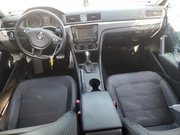 1VWDT7A35HC013344 2017 VOLKSWAGEN PASSAT - Image 8