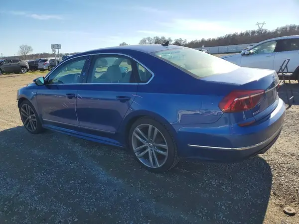 1VWDT7A35HC015014 2017 VOLKSWAGEN PASSAT - Image 2