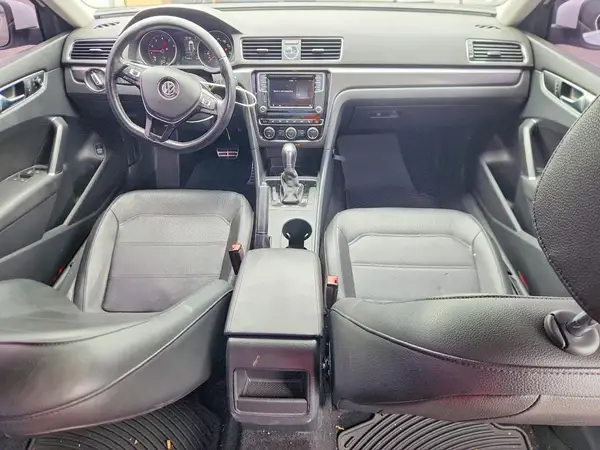 1VWDT7A35HC016079 2017 VOLKSWAGEN PASSAT - Image 8