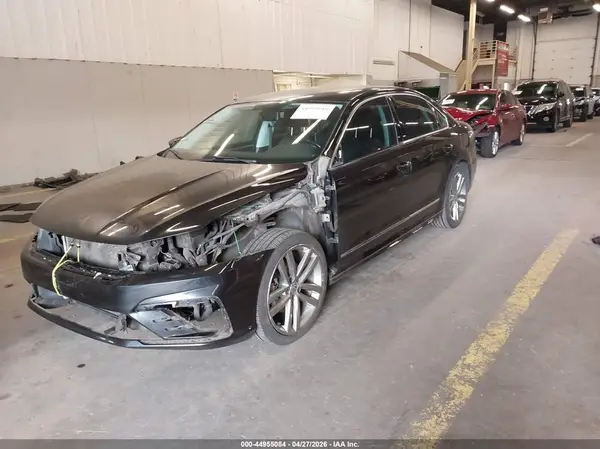 1VWDT7A35HC016440 2017 VOLKSWAGEN PASSAT - Image 2