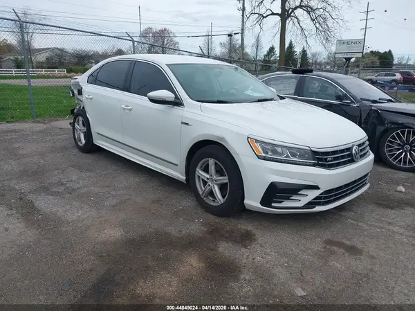 1VWDT7A35HC020391 2017 VOLKSWAGEN PASSAT - Image 1