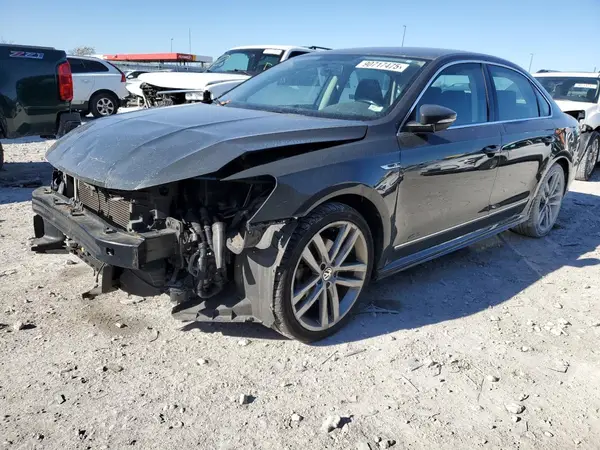 1VWDT7A35HC021959 2017 VOLKSWAGEN PASSAT - Image 1