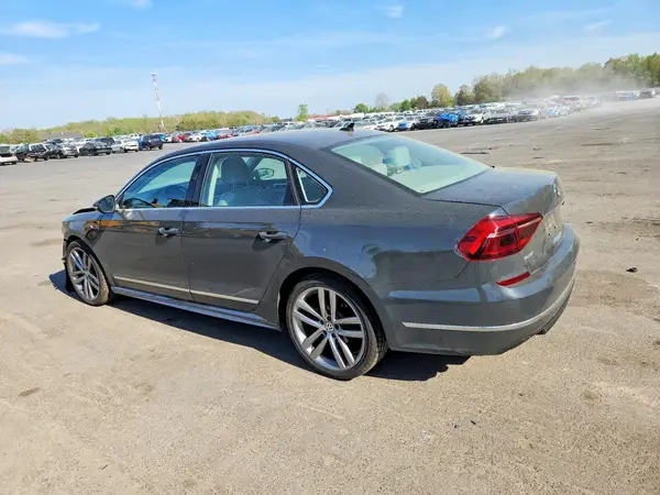1VWDT7A35HC023243 2017 VOLKSWAGEN PASSAT - Image 2