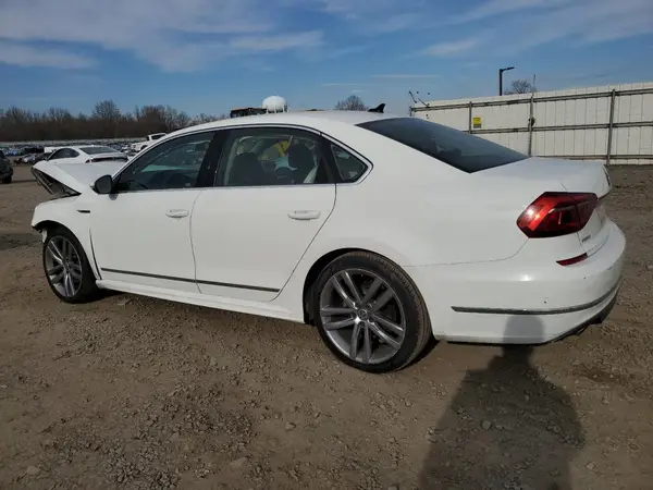 1VWDT7A35HC030631 2017 VOLKSWAGEN PASSAT - Image 2