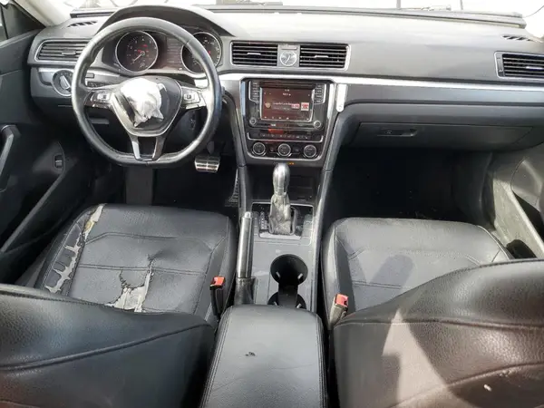 1VWDT7A35HC030631 2017 VOLKSWAGEN PASSAT - Image 8
