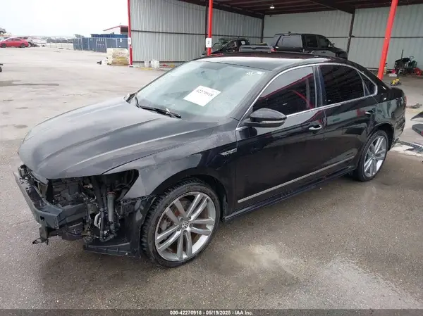 1VWDT7A35HC035344 2017 VOLKSWAGEN PASSAT - Image 2