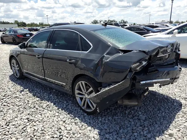 1VWDT7A35HC040608 2017 VOLKSWAGEN PASSAT - Image 2