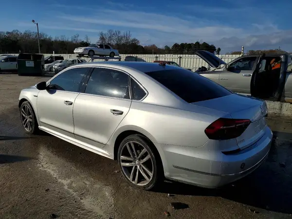 1VWDT7A35HC041774 2017 VOLKSWAGEN PASSAT - Image 2