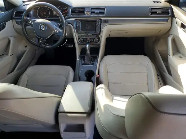 1VWDT7A35HC041774 2017 VOLKSWAGEN PASSAT - Image 8
