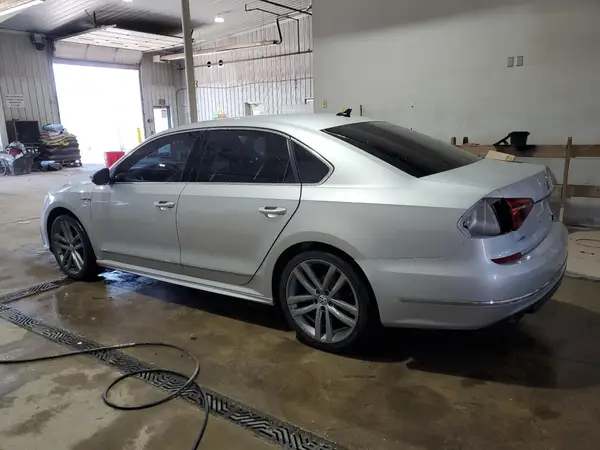 1VWDT7A35HC045002 2017 VOLKSWAGEN PASSAT - Image 2