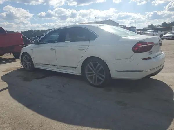 1VWDT7A35HC046375 2017 VOLKSWAGEN PASSAT - Image 2