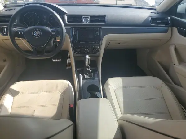 1VWDT7A35HC046375 2017 VOLKSWAGEN PASSAT - Image 8