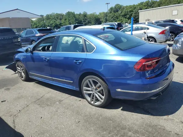 1VWDT7A35HC049745 2017 VOLKSWAGEN PASSAT - Image 2