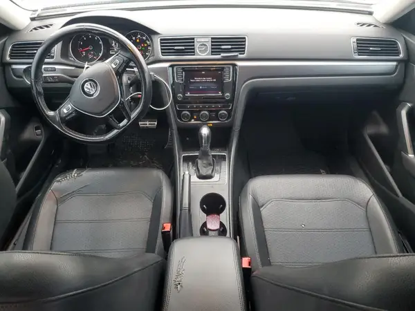 1VWDT7A35HC056629 2017 VOLKSWAGEN PASSAT - Image 8