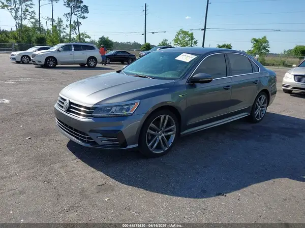 1VWDT7A35HC062611 2017 VOLKSWAGEN PASSAT - Image 2