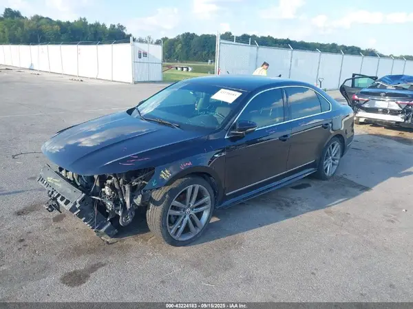 1VWDT7A35HC067131 2017 VOLKSWAGEN PASSAT - Image 2