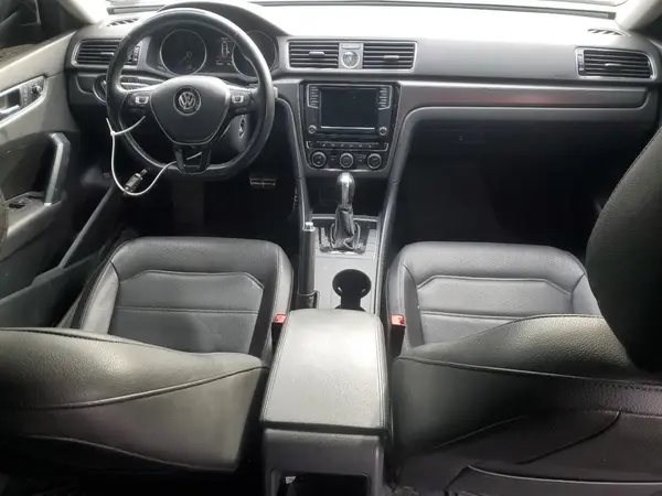 1VWDT7A35HC071390 2017 VOLKSWAGEN PASSAT - Image 8