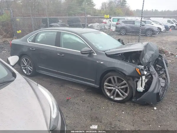 1VWDT7A35HC078212 2017 VOLKSWAGEN PASSAT - Image 1