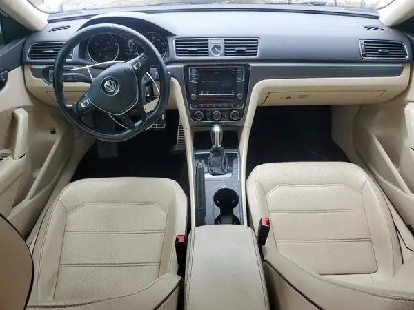 1VWDT7A35HC082292 2017 VOLKSWAGEN PASSAT - Image 8