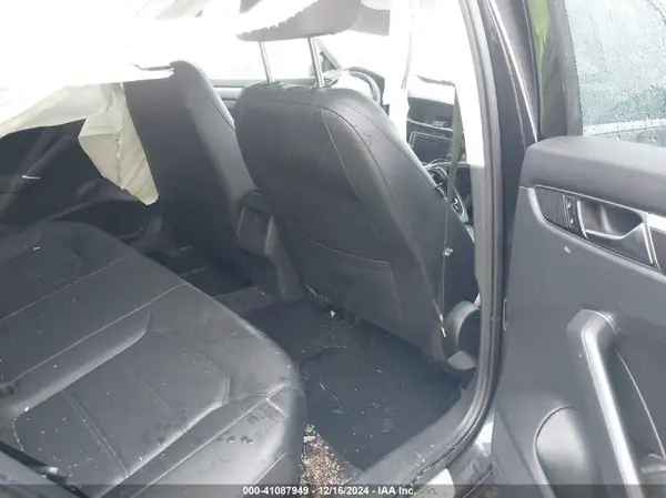 1VWDT7A35HC085189 2017 VOLKSWAGEN PASSAT - Image 8