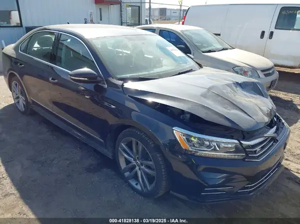 1VWDT7A35HC085418 2017 VOLKSWAGEN PASSAT - Image 1