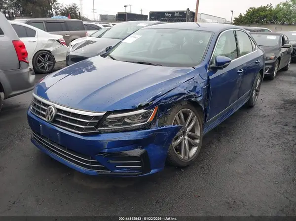 1VWDT7A36HC000098 2017 VOLKSWAGEN PASSAT - Image 2