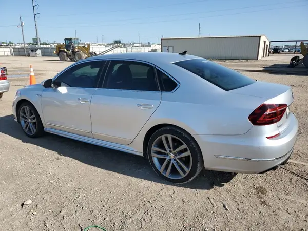 1VWDT7A36HC000635 2017 VOLKSWAGEN PASSAT - Image 2