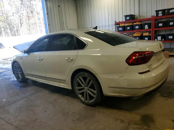 1VWDT7A36HC003633 2017 VOLKSWAGEN PASSAT - Image 2