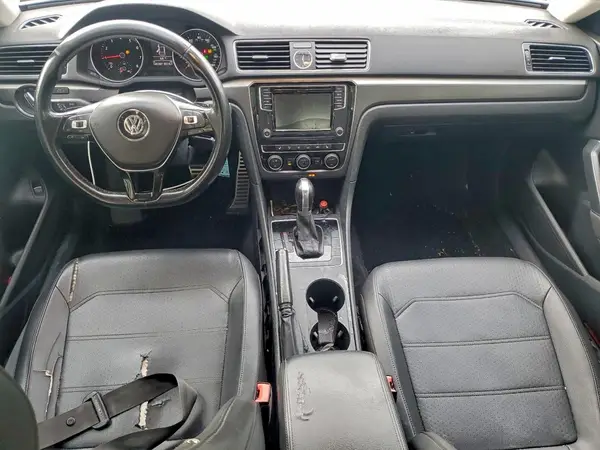 1VWDT7A36HC003907 2017 VOLKSWAGEN PASSAT - Image 8