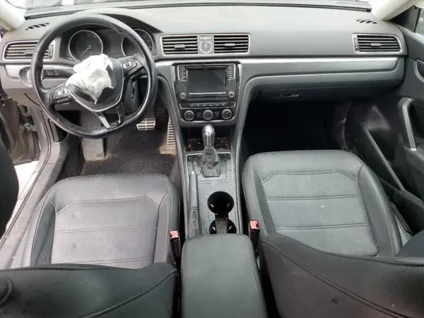 1VWDT7A36HC005141 2017 VOLKSWAGEN PASSAT - Image 8