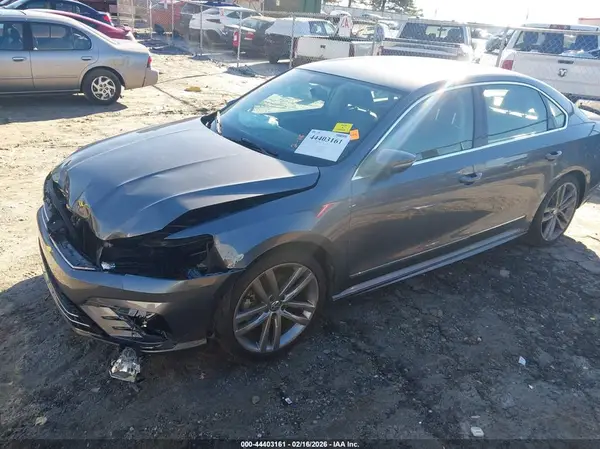 1VWDT7A36HC008279 2017 VOLKSWAGEN PASSAT - Image 2