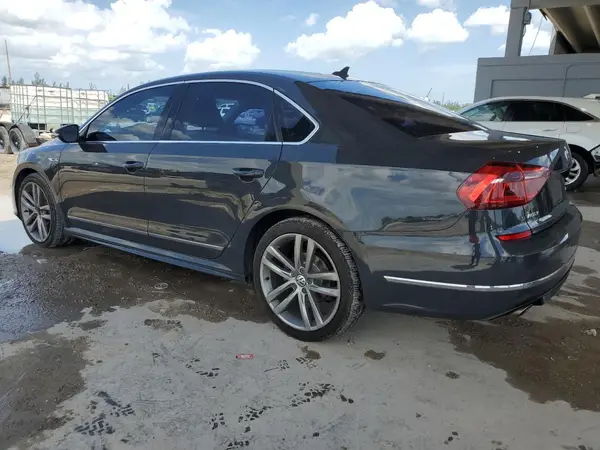1VWDT7A36HC010081 2017 VOLKSWAGEN PASSAT - Image 2