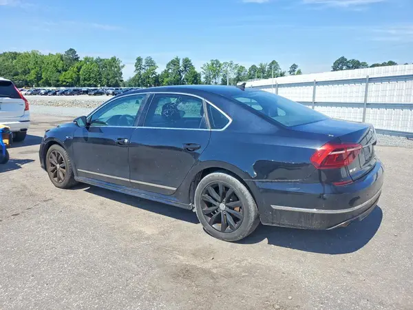 1VWDT7A36HC010551 2017 VOLKSWAGEN PASSAT - Image 2