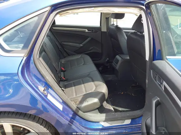 1VWDT7A36HC013420 2017 VOLKSWAGEN PASSAT - Image 8