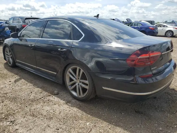 1VWDT7A36HC017483 2017 VOLKSWAGEN PASSAT - Image 2