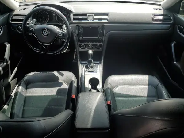 1VWDT7A36HC017483 2017 VOLKSWAGEN PASSAT - Image 8