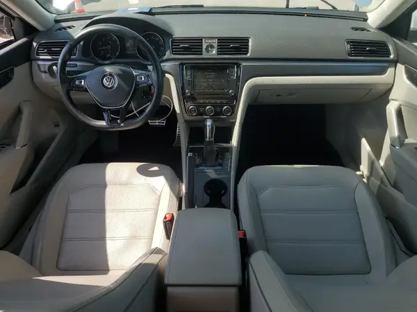 1VWDT7A36HC022196 2017 VOLKSWAGEN PASSAT - Image 8