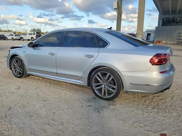 1VWDT7A36HC022313 2017 VOLKSWAGEN PASSAT - Image 2