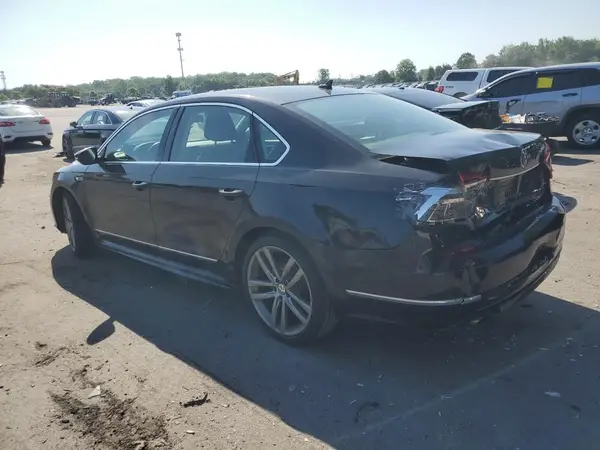 1VWDT7A36HC023798 2017 VOLKSWAGEN PASSAT - Image 2