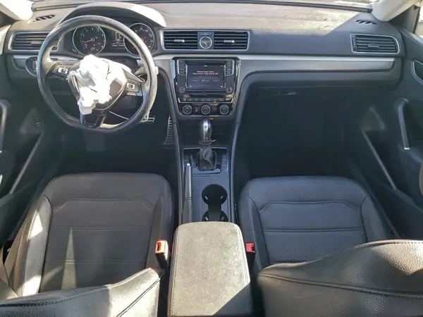 1VWDT7A36HC024885 2017 VOLKSWAGEN PASSAT - Image 8