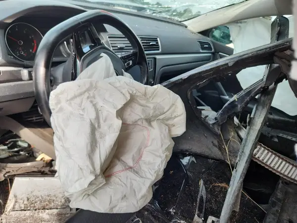 1VWDT7A36HC027107 2017 VOLKSWAGEN PASSAT - Image 8