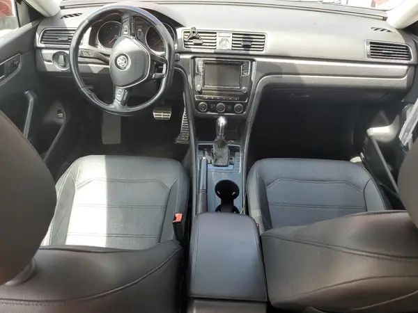 1VWDT7A36HC034395 2017 VOLKSWAGEN PASSAT - Image 8