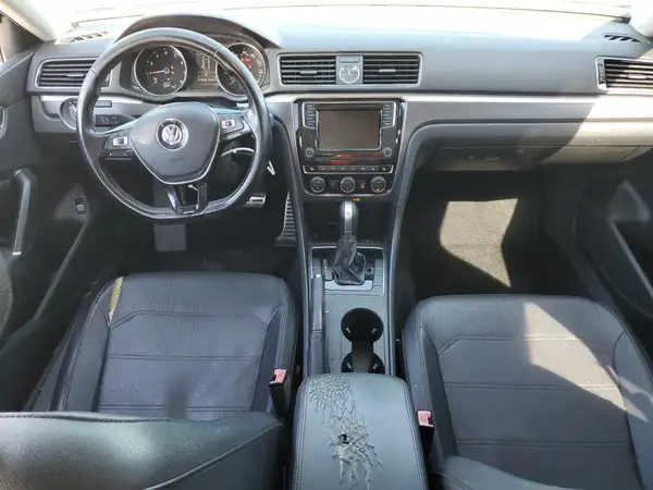 1VWDT7A36HC034848 2017 VOLKSWAGEN PASSAT - Image 8