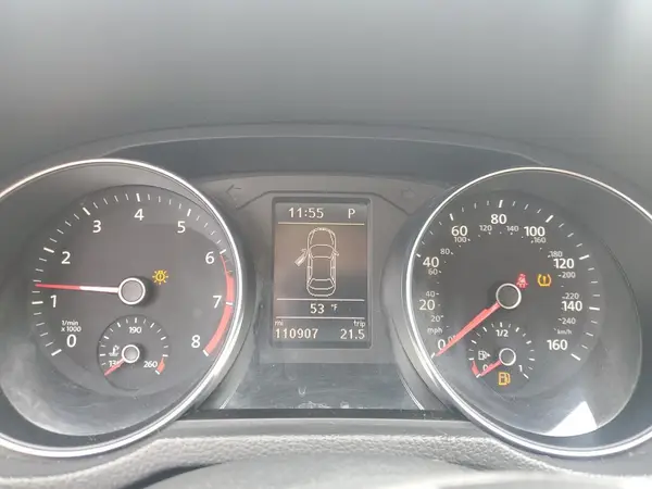 1VWDT7A36HC037555 2017 VOLKSWAGEN PASSAT - Image 8
