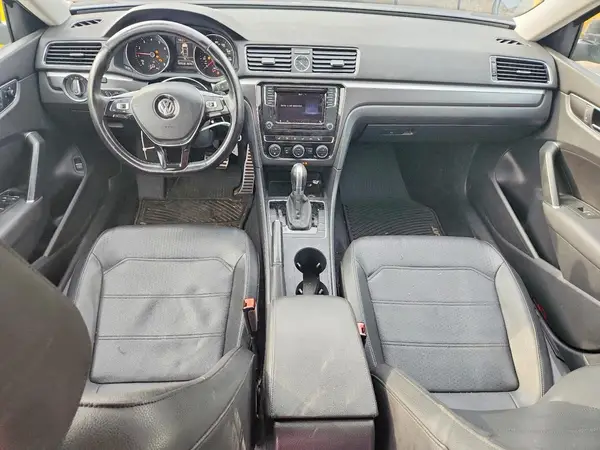 1VWDT7A36HC039015 2017 VOLKSWAGEN PASSAT - Image 8