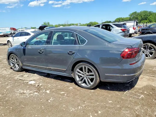 1VWDT7A36HC039273 2017 VOLKSWAGEN PASSAT - Image 2